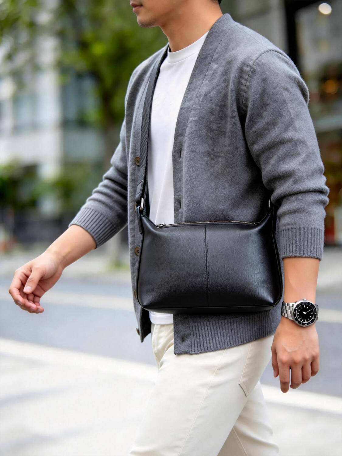 Center Seam Soft Leather Crossbody Bag Matte Black Adjustable Wide Strap Unisex Daily Commute Bag - Image 2