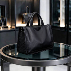 Hand Woven Side Tote Bag Grain Soft Leather Handbag With Strap Hook Large Commute Bag - Image 3